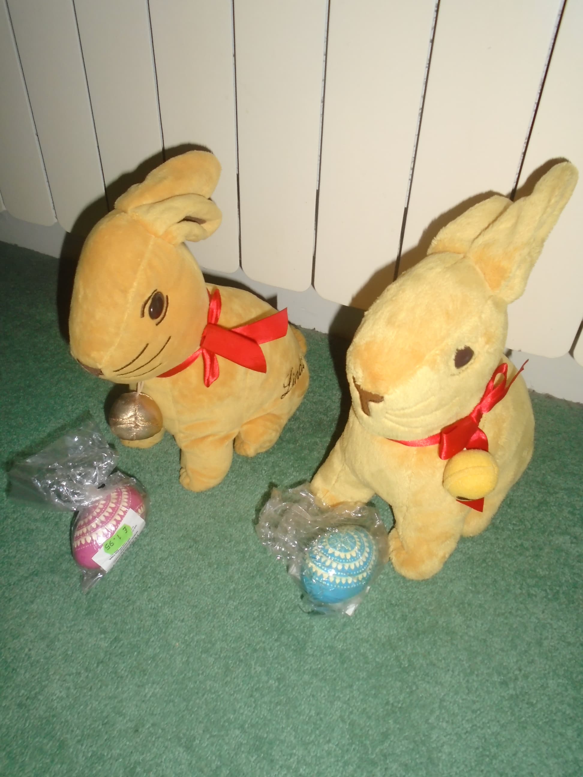 Lindt Bunnies/Harrods Teddies/Harrods Rucksack