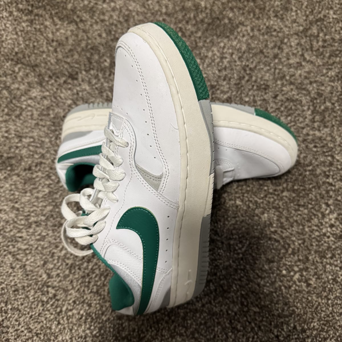 Nike sneakers - Image 1