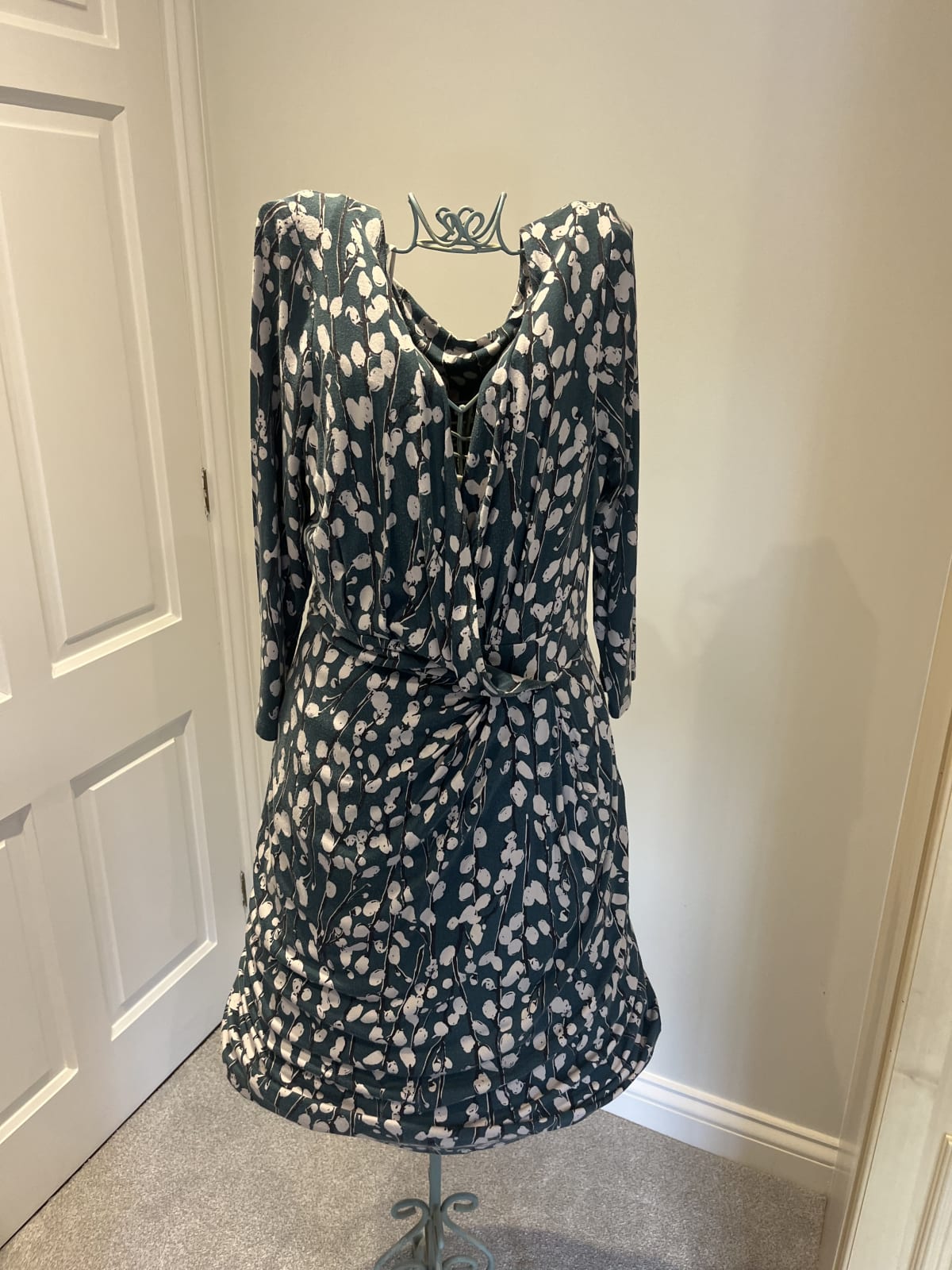 Ladies Day dress - Image 1