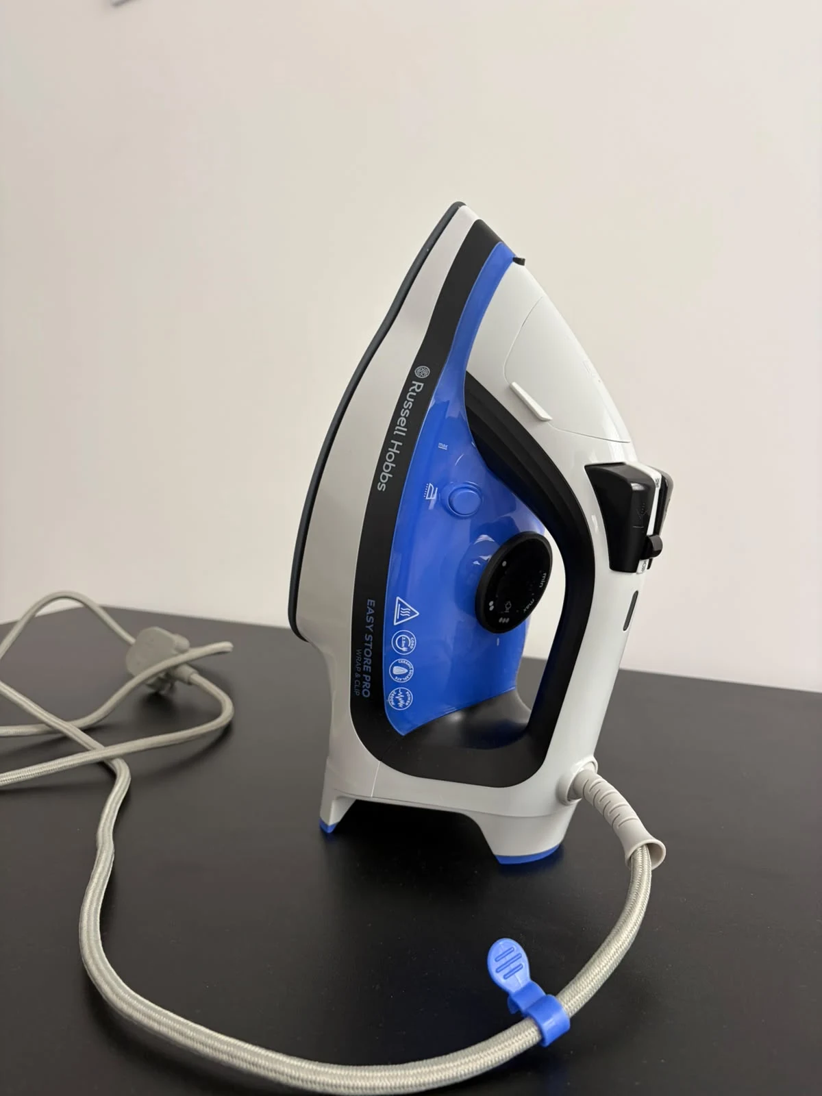 Russell Hobbs Easy Store Pro wrap iron - Image 1