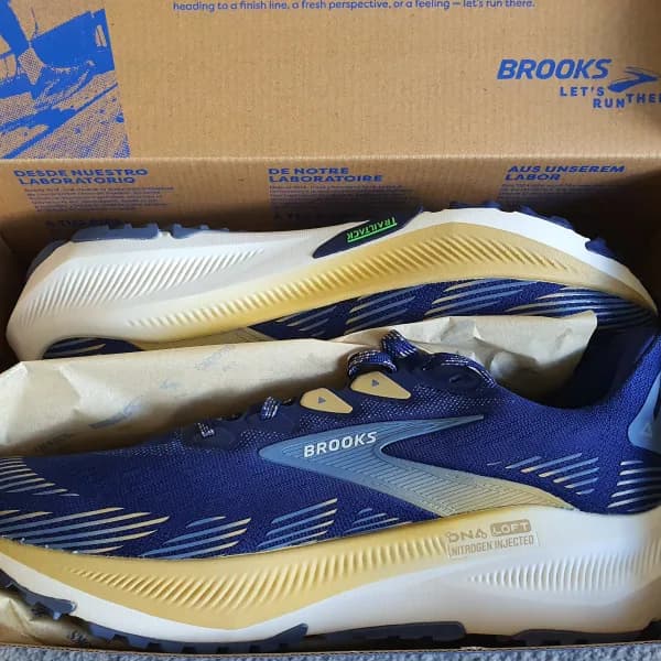 Brooks Ghost Trail – Men’s UK 9.5 / EU 44.5